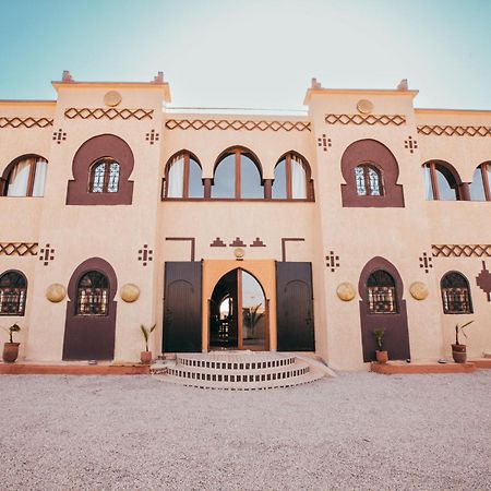 Traditional Riad Merzouga Dunes Exterior photo