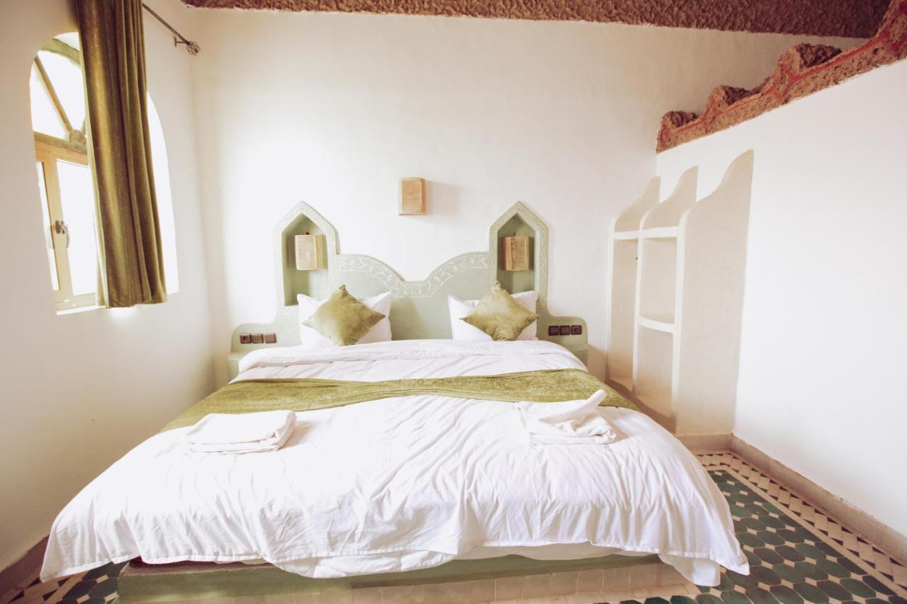 Traditional Riad Merzouga Dunes Exterior photo