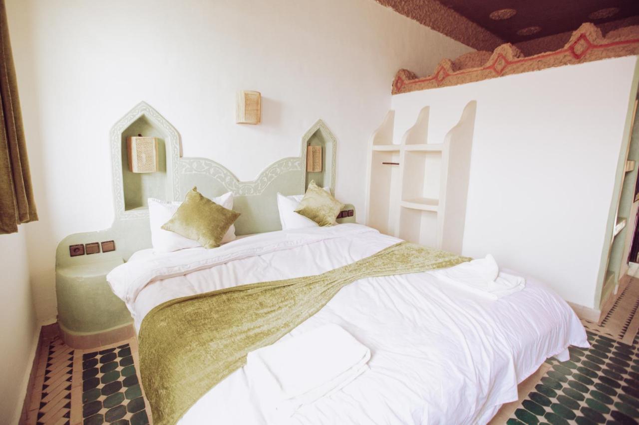 Traditional Riad Merzouga Dunes Exterior photo