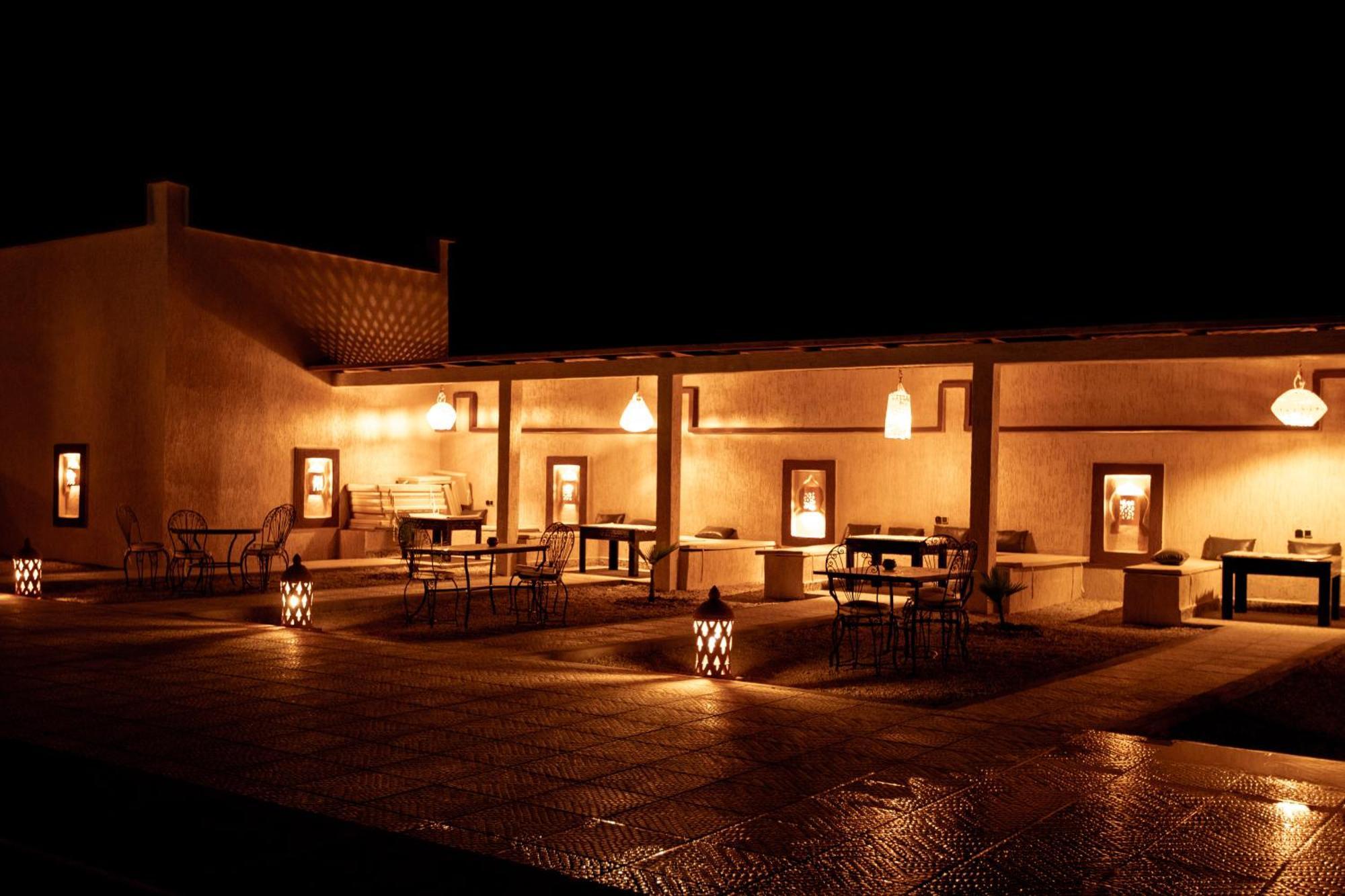 Traditional Riad Merzouga Dunes Exterior photo