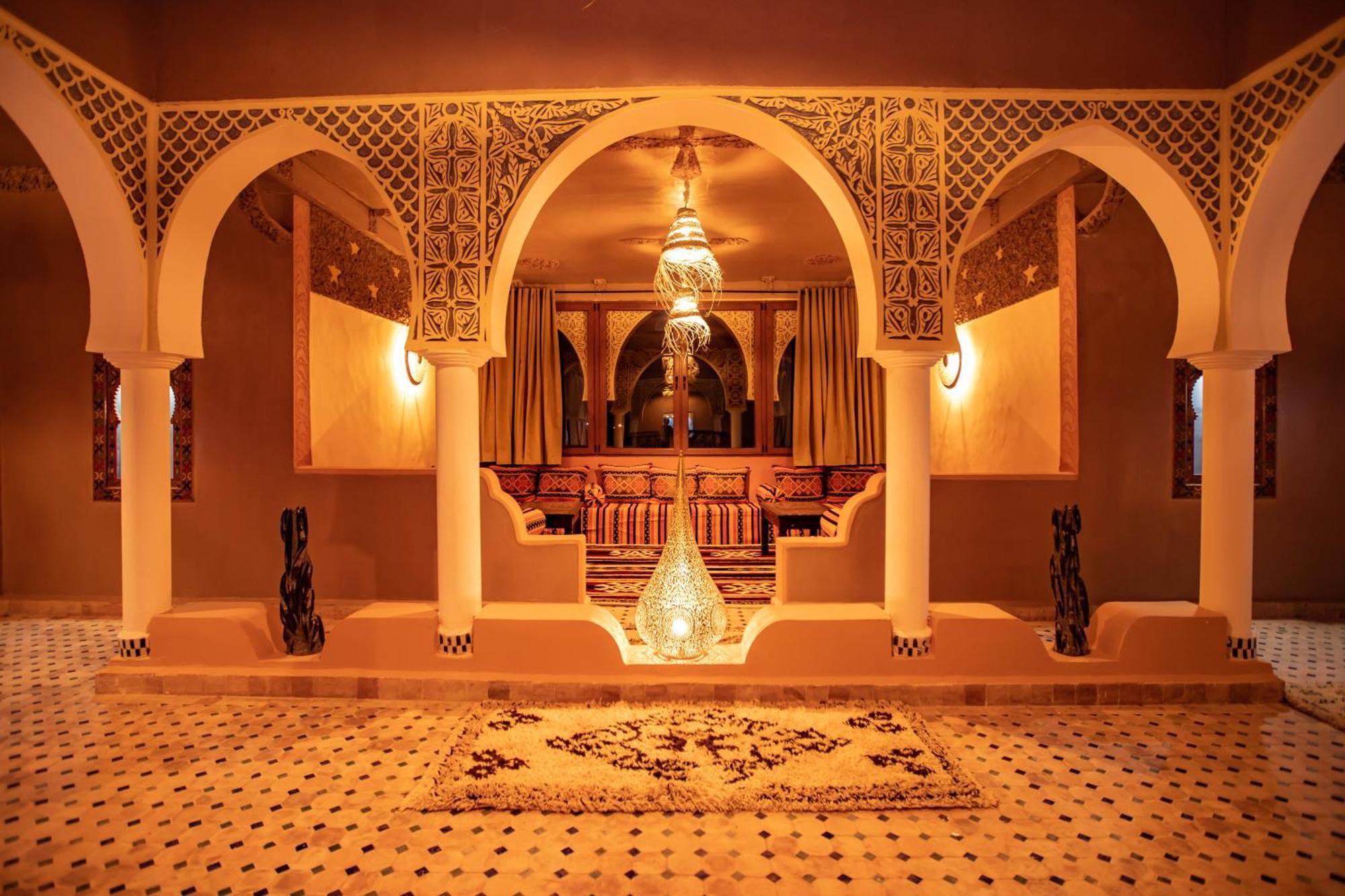 Traditional Riad Merzouga Dunes Exterior photo
