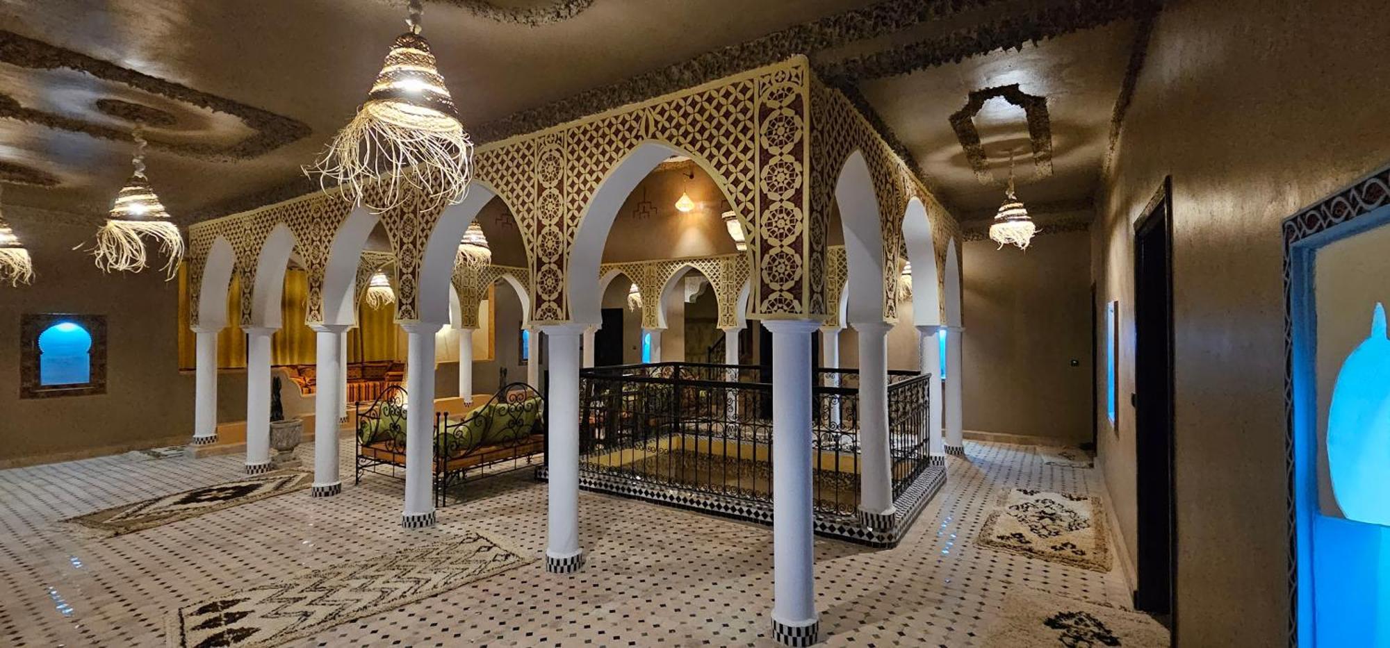 Traditional Riad Merzouga Dunes Exterior photo