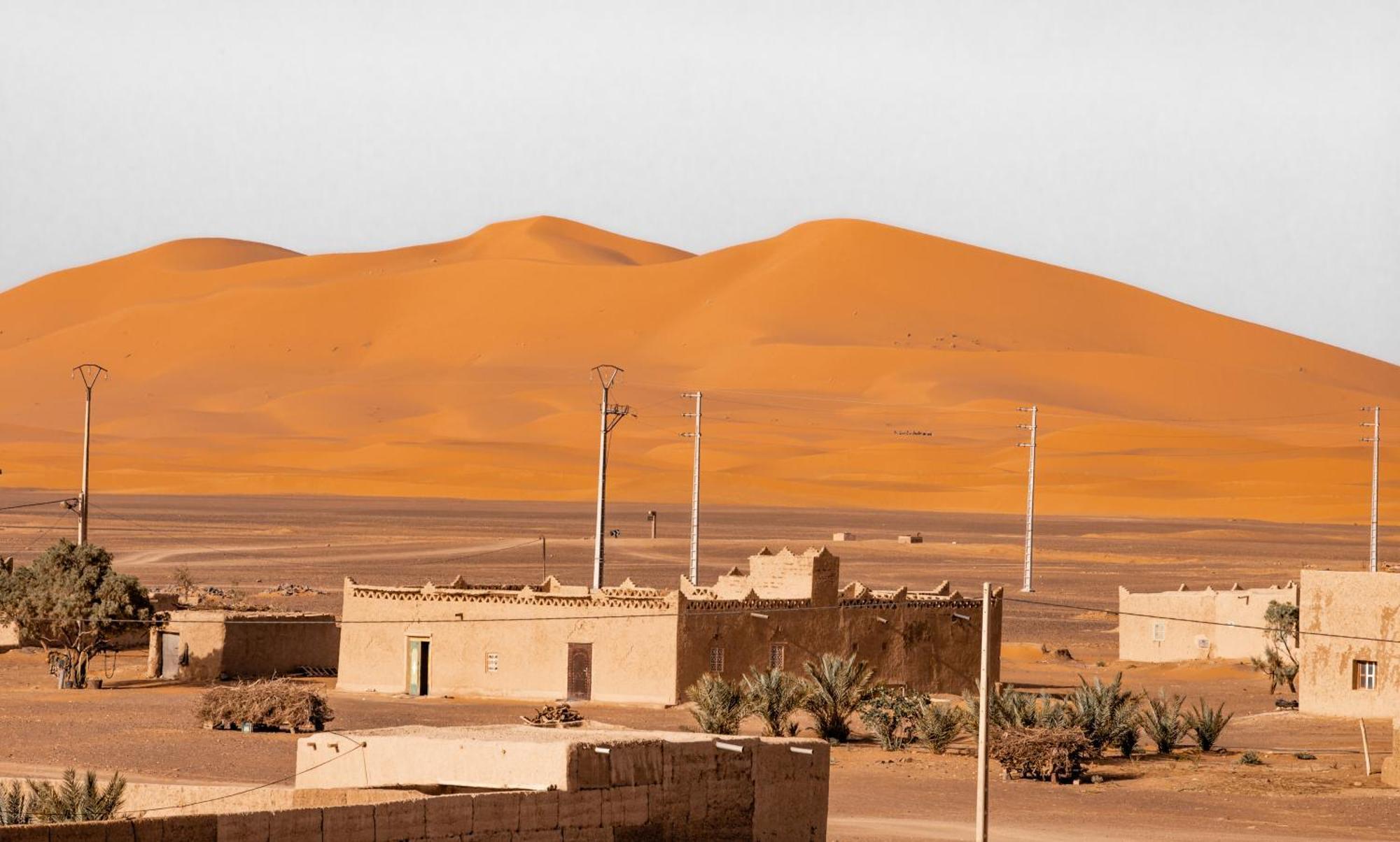 Traditional Riad Merzouga Dunes Exterior photo